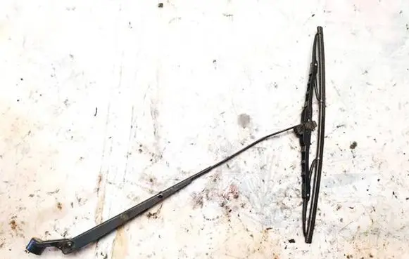 Suzuki Ignis Front wiper blade arm