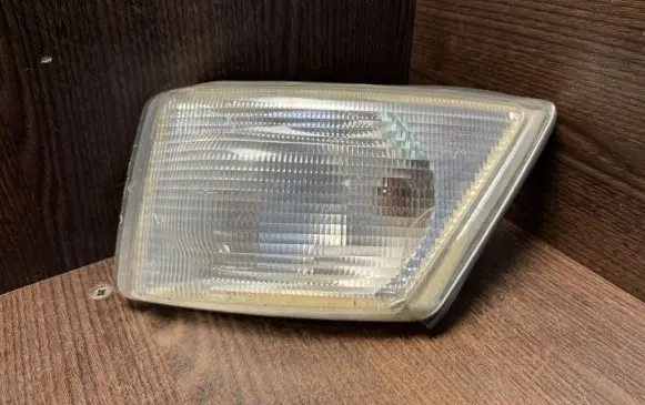 Iveco Daily 3rd gen Front indicator light 1315106148 504104465