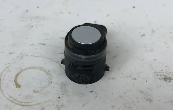 Porsche Macan (95B) Rear parking sensor holder (PDC) 5Q0919275