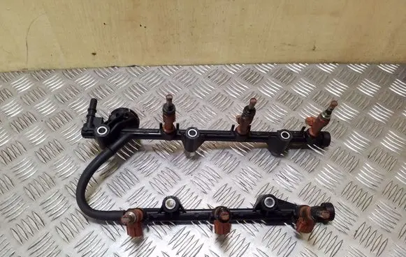 Lexus RX 330 - 350 - 400H Fuel injectors set 2325031050