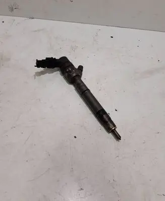 Hyundai Getz Fuel injector 338002A400