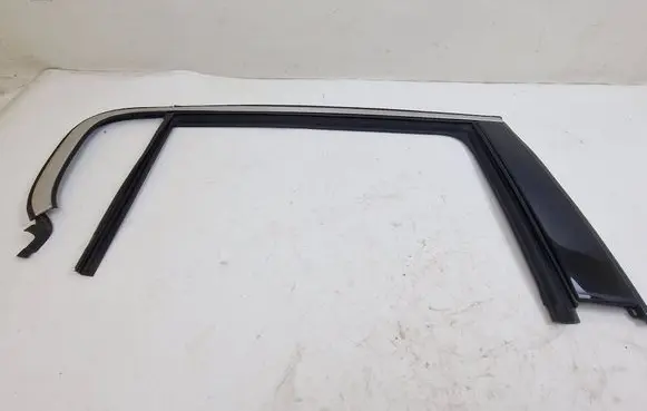 Peugeot 308 Rear door glass trim molding 9677919480 9677987480