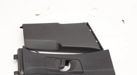 Skoda Octavia Mk4 Other sill/pillar trim element 5E3867244