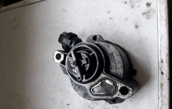 Vacuum pump