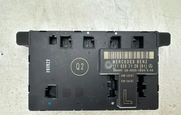 Mercedes-Benz SLK R171 Door control unit/module 1718207126 284025460030 2840254600300