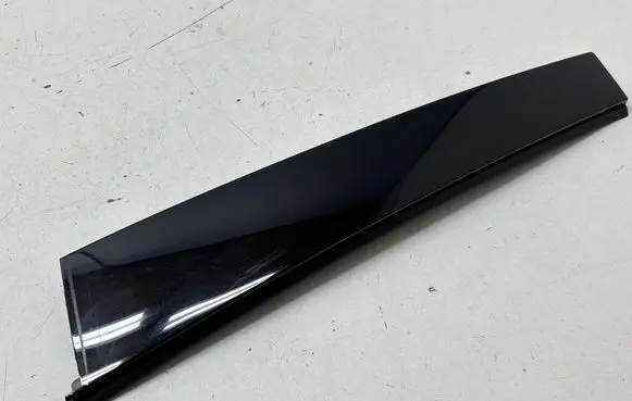 Audi A4 S4 B9 8W Rear door glass trim molding 8W0839902