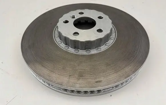 BMW 5 G60 Front brake disc 8840311
