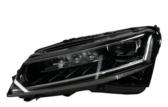 Skoda Superb B8 (3V) Headlight/headlamp 3V1941015D