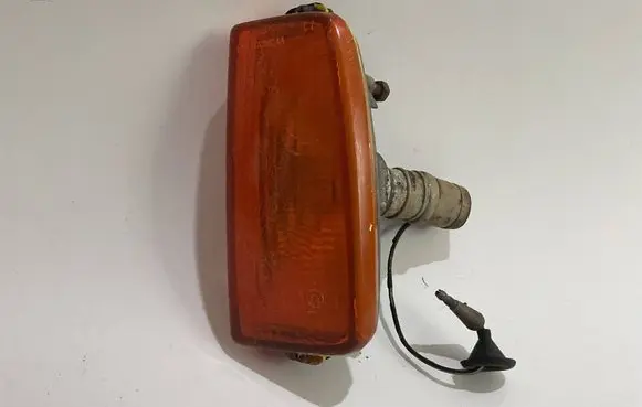 Ford Taunus Front fender indicator light 76bg13k302aa