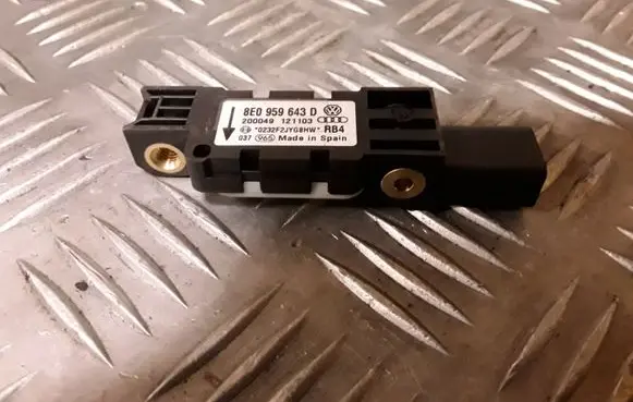 Volkswagen Phaeton Airbag deployment crash/impact sensor 8E0959643D