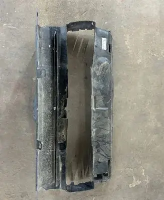 Porsche Macan (95B) Intercooler air guide/duct channel 95b121707d