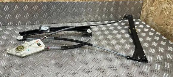 Volkswagen Polo V 6R Front window lifting mechanism without motor 