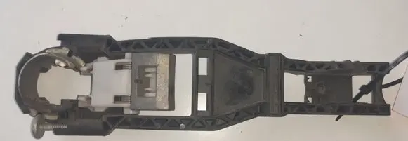 Rear door exterior handle/bracket