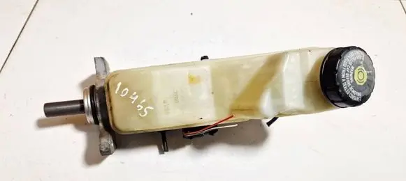 Toyota Corolla E120 E130 Brake fluid reservoir 74471251