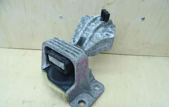 Renault Megane III Engine mount vacuum valve 