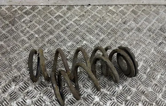 Nissan 350Z Rear coil spring