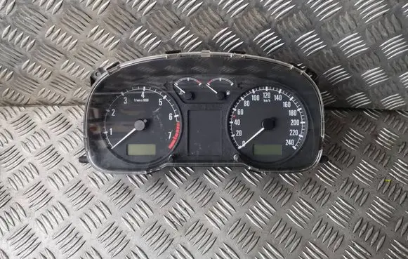 Skoda Octavia Mk1 (1U) Speedometer (instrument cluster) 1u1919034b