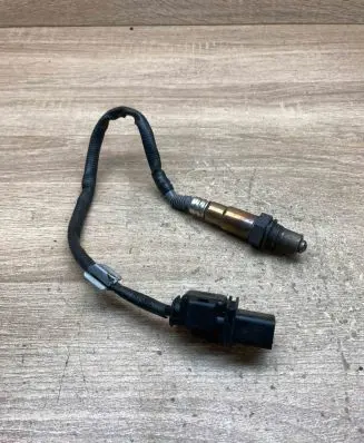 Volkswagen Golf IV Lambda probe sensor 0281004019 1928404682