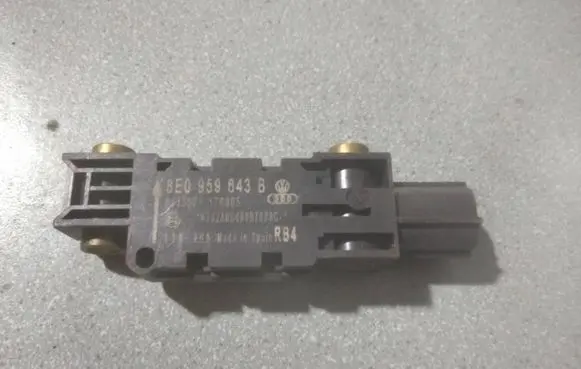 Audi A4 S4 B7 8E 8H Airbag deployment crash/impact sensor 8E0959643B