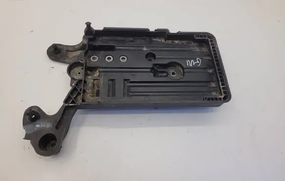 Volkswagen Golf VII Battery tray 5Q0915321