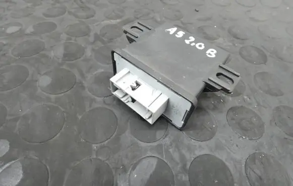 Audi A5 8T 8F Light module LCM 8K5907357 00837914AA