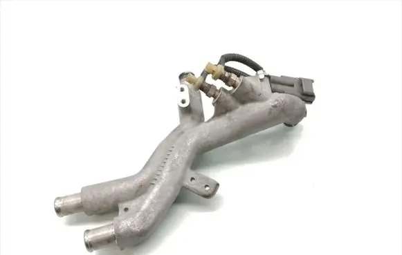 Lexus IS 220D-250-350 Engine coolant pipe/hose