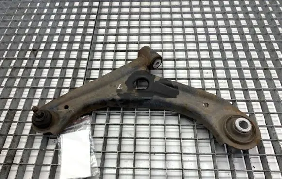 Suzuki Ignis Front control arm 