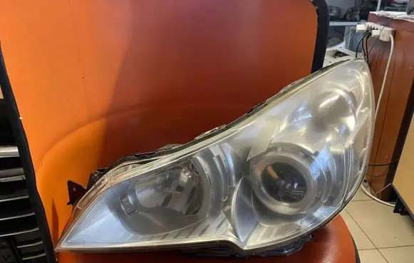 Subaru Legacy Headlight/headlamp