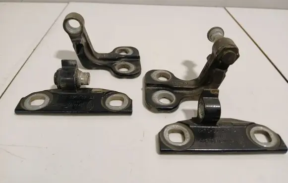 Land Rover Freelander 2 - LR2 Front door hinge set 6H52228A67AF