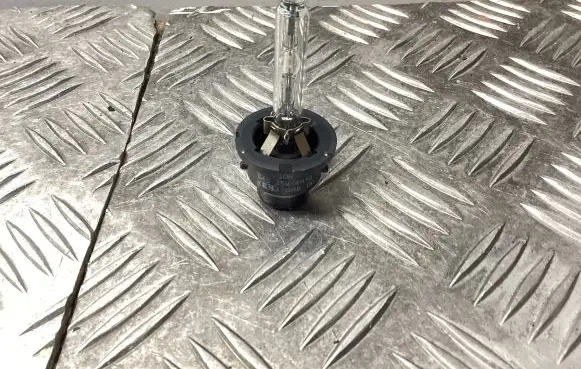 BMW 5 E60 E61 Rear tail light bulb D4S