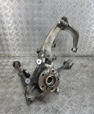 BMW X7 G07 Front wheel hub spindle knuckle 6876656 6883116