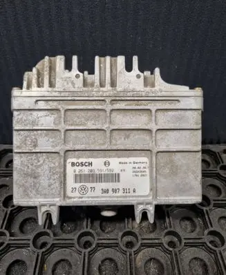 Skoda Fabia Mk2 (5J) Engine control unit/module 0261203591 26SA3605 3A0907311A