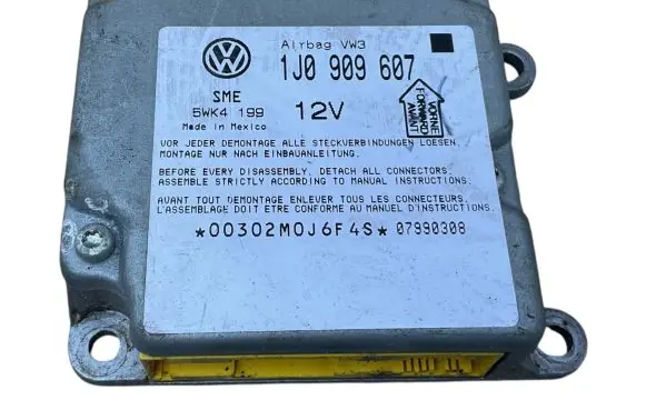 Volkswagen PASSAT B5 Airbag control unit/module 1J0909607 5WK4199