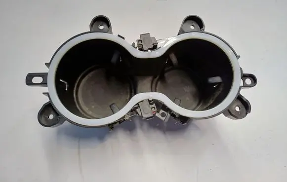 Cup holder front