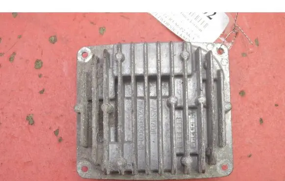 Volvo V40 Voltage converter/converter module 1049.005.0680