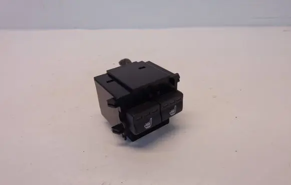 Volvo XC70 Seat heating switch 30782149