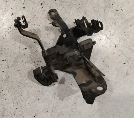 Peugeot 308 Other engine bay part 9665162580