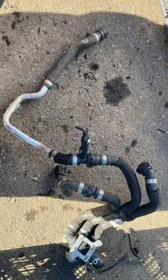 BMW X5 F15 Engine coolant pipe/hose 8573156