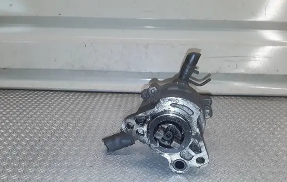 Toyota Avensis T220 Vacuum pump 2930027010