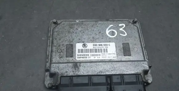 Skoda Fabia Mk1 (6Y) Engine control unit/module ECU 03D906033C 5WP4029201