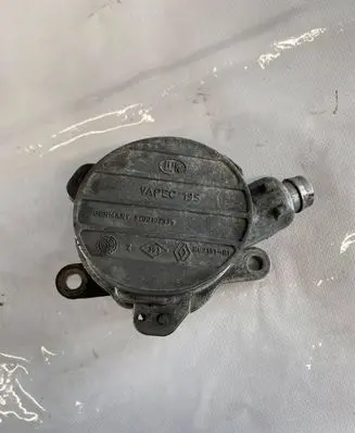 Renault Master II Vacuum pump 8200102535