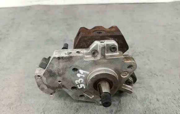 Nissan Primera Fuel injection high pressure pump 
