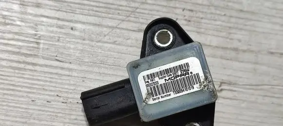 Fiat Tipo Airbag deployment crash/impact sensor 00520270320 TS50094101019