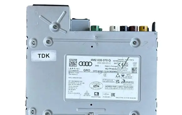 Audi Q7 4M Radio/CD/DVD/GPS head unit 4M2035070Q