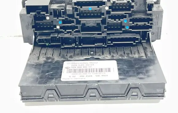 Mercedes-Benz CLK A209 C209 Fuse module 2095452001 5DK00848513