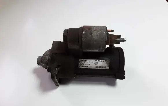 Renault Captur Starter motor 233007689R