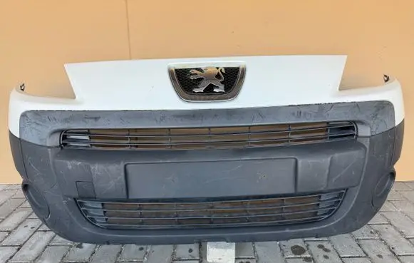 Peugeot Partner Front bumper 9682966577