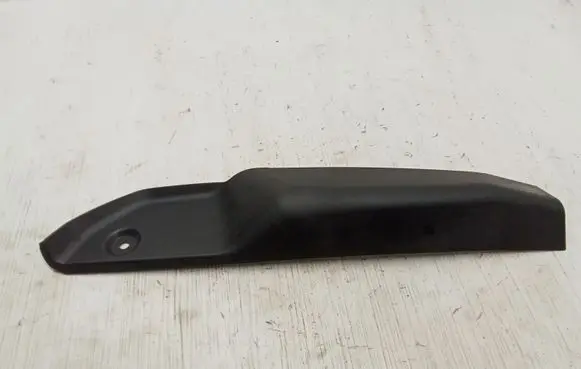 BMW 5 GT F07 Rear/tail light trim molding 7224229