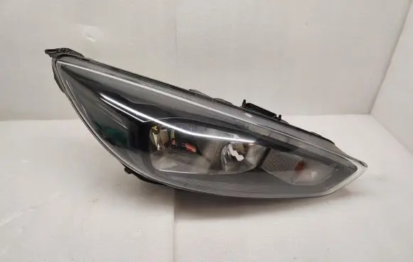 Ford Focus Headlight/headlamp