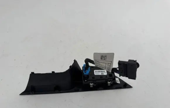 BMW 8 G16 Electric window control switch 987832301